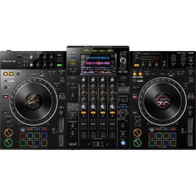 Pioneer XDJ-XZ players